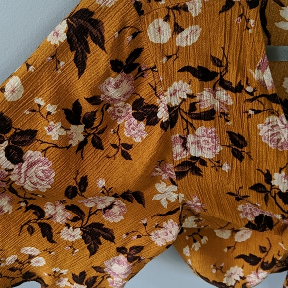 AE tie shirt - Picture 4 of 6